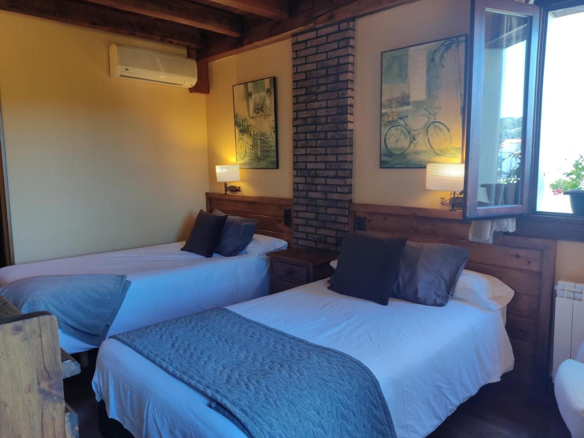 Hotel Rural Irati Selva De Irati Jaurrieta Buitenkant foto