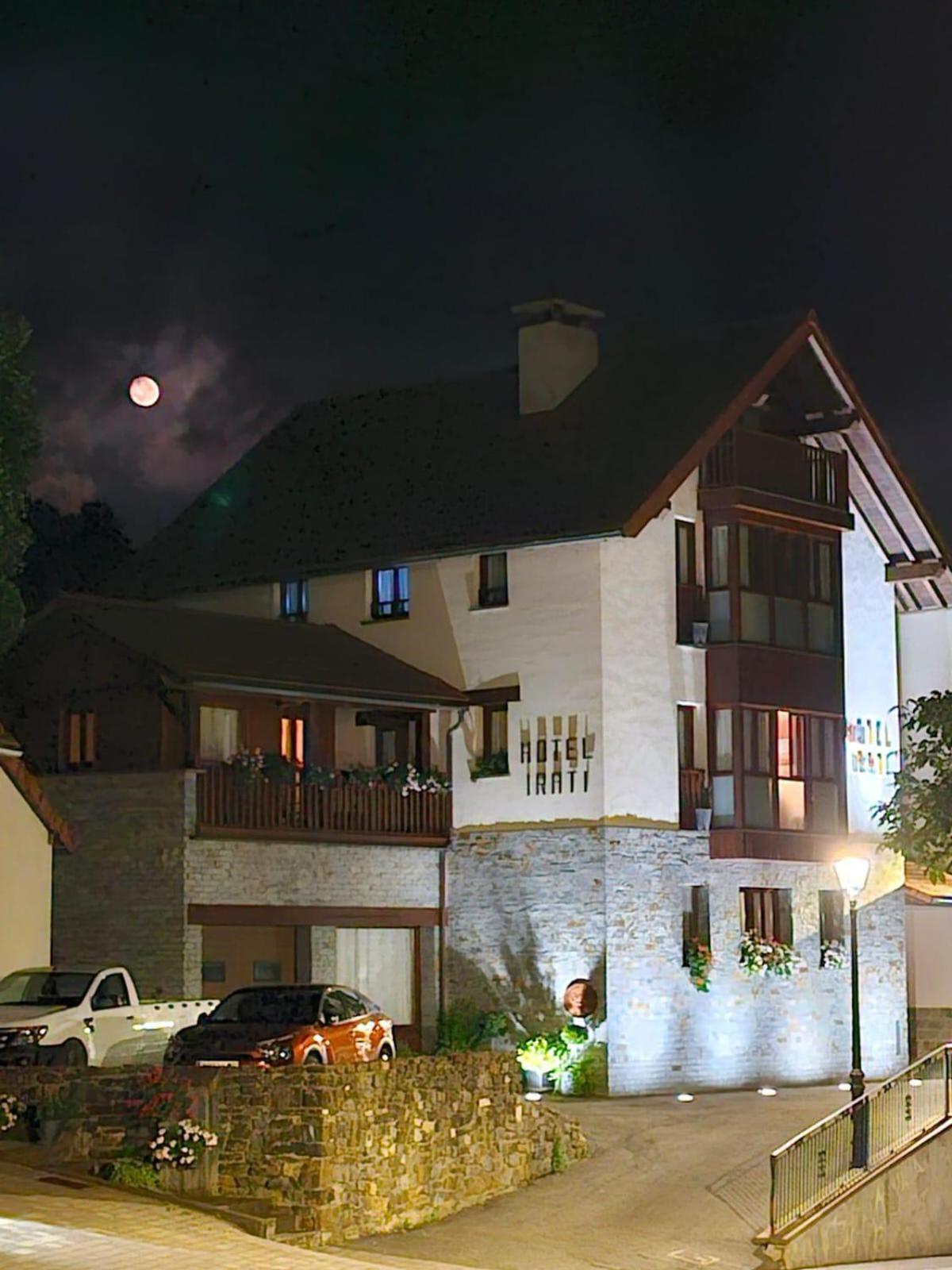 Hotel Rural Irati Selva De Irati Jaurrieta Buitenkant foto